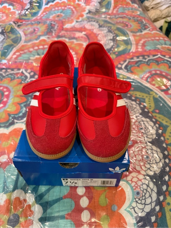 adidas Shoes - Adidas Samba Janes